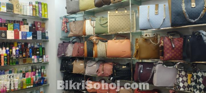 Jewellery, cosmetics, ladies bags